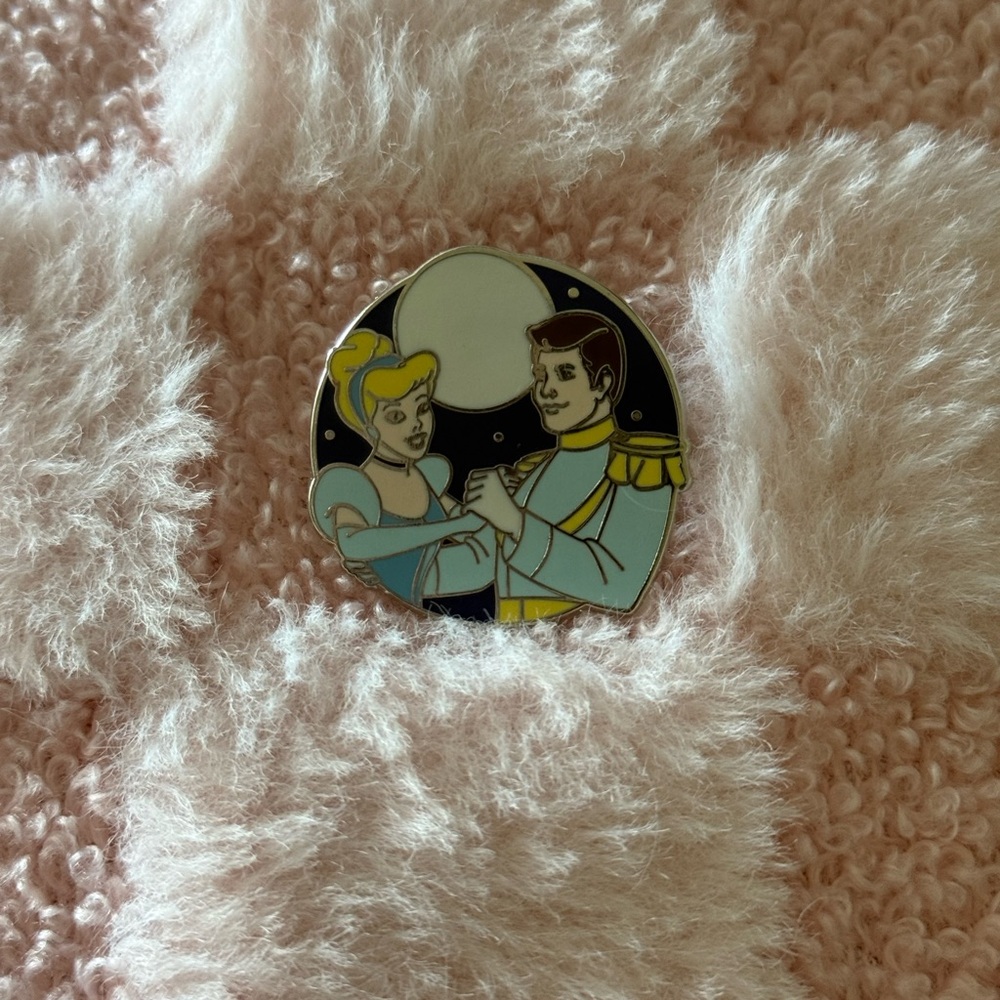 Disney Cinderella and Prince Charming Pin - Blue and Yellow